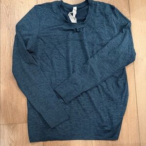 lululemon athletica Women’s Navy Long Sleeve Tee